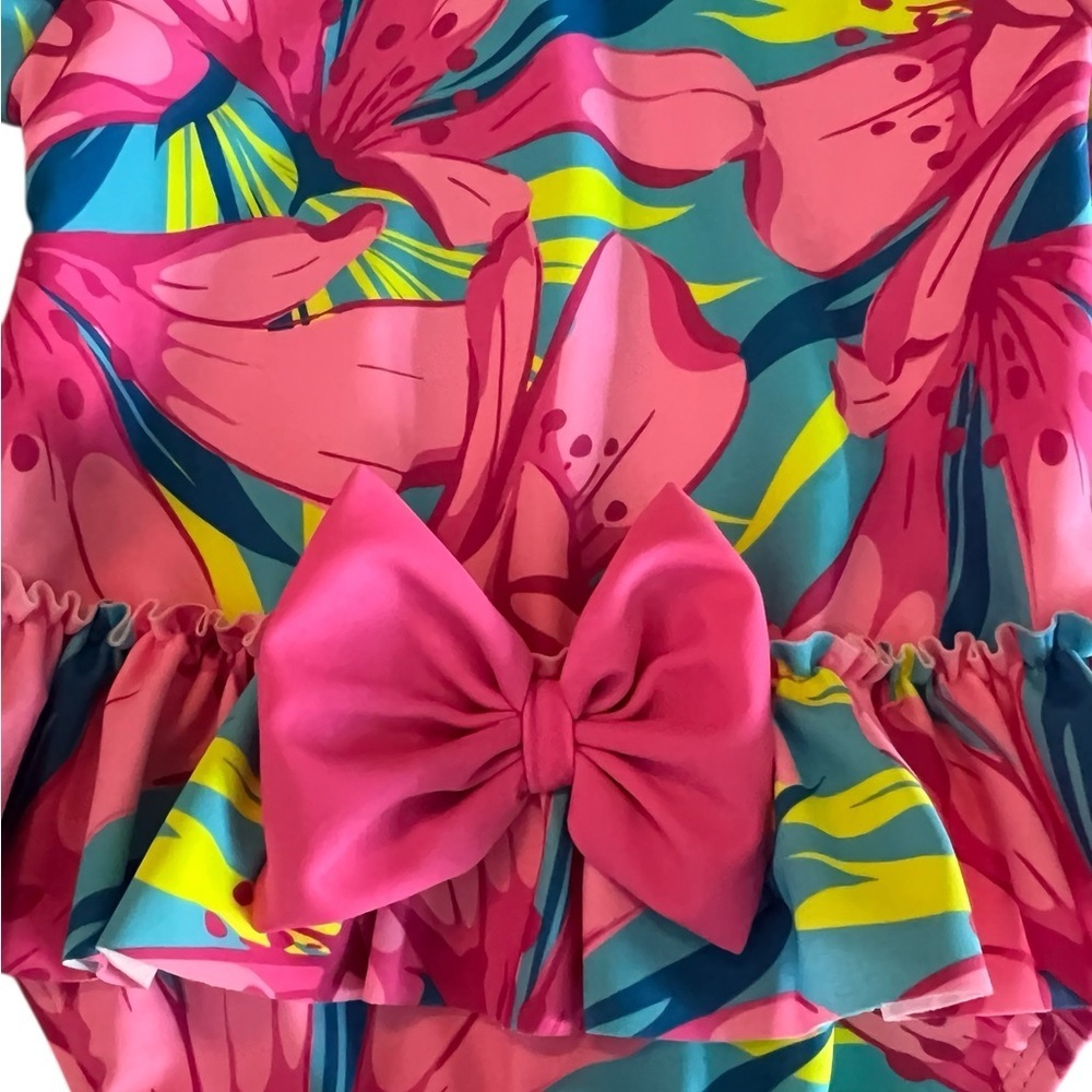 Tommy Bahama Pink Bow Pattern Long-Sleeve Ruffle One-Piece Rashguard - Picture 5 of 7